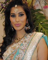 Sophie Choudry